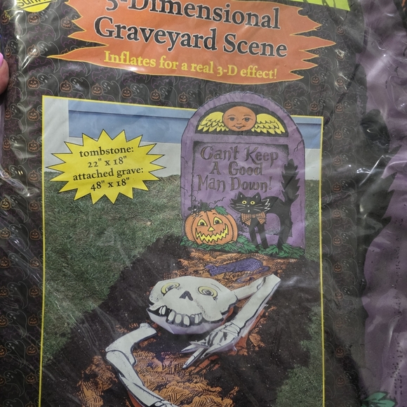 Lot of 2 Vintage 3D Halloween graveyard inflatable scenes - Picture 7 of 11